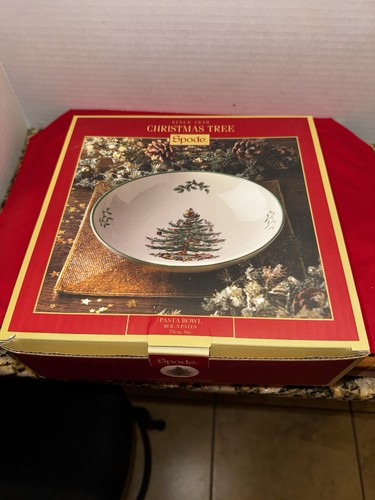 Spode christmas tree pasta - tree,